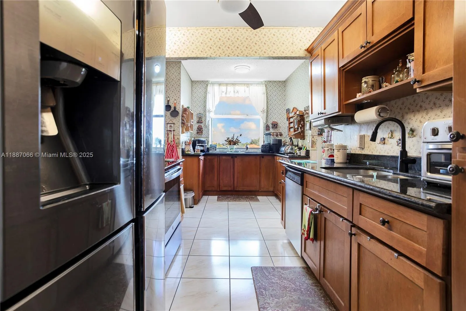 4400 Hillcrest Dr, #419C