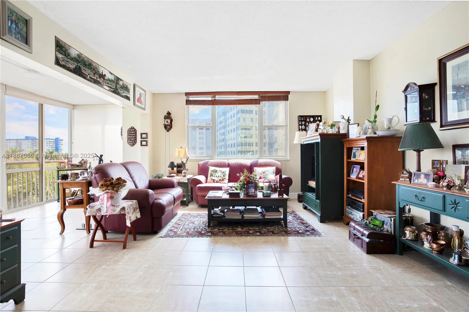 4400 Hillcrest Dr, #419C