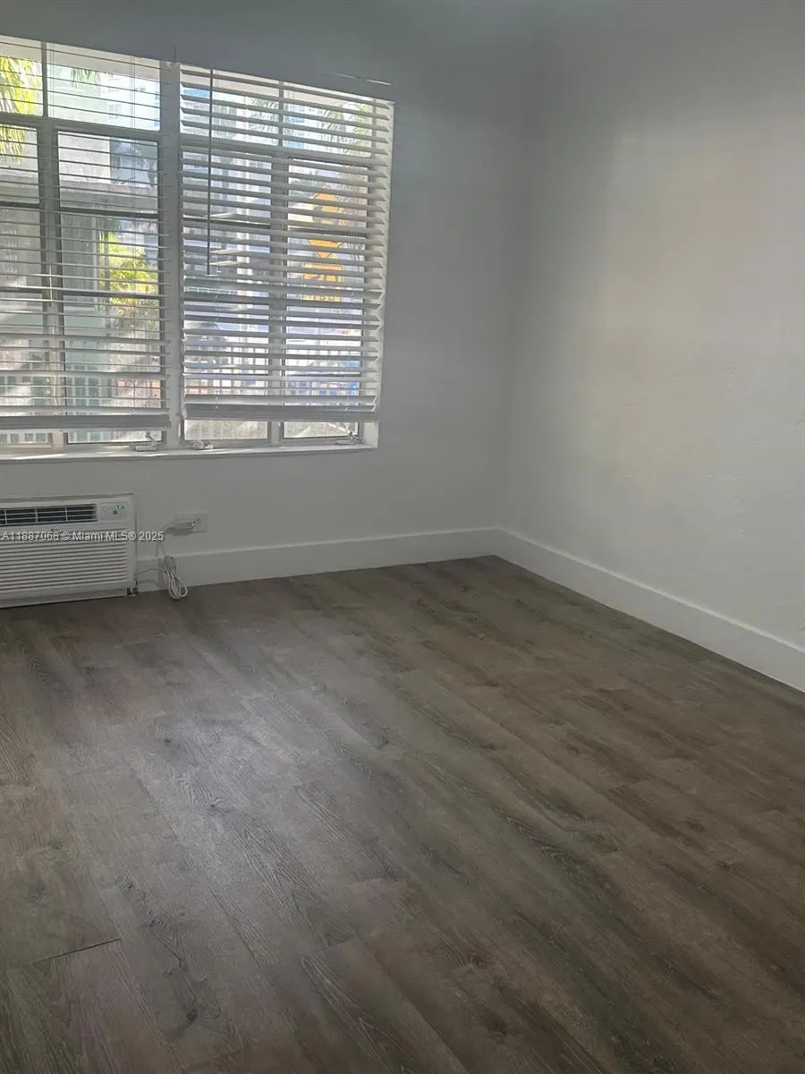 6805 Abbott Ave, #1