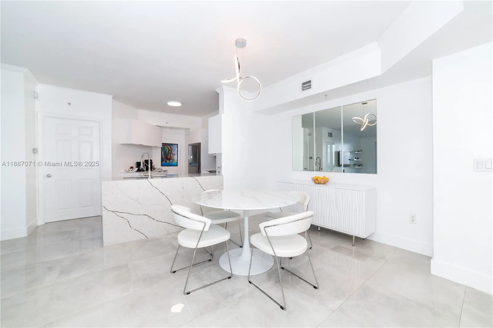 17150 N Bay Rd, #2905