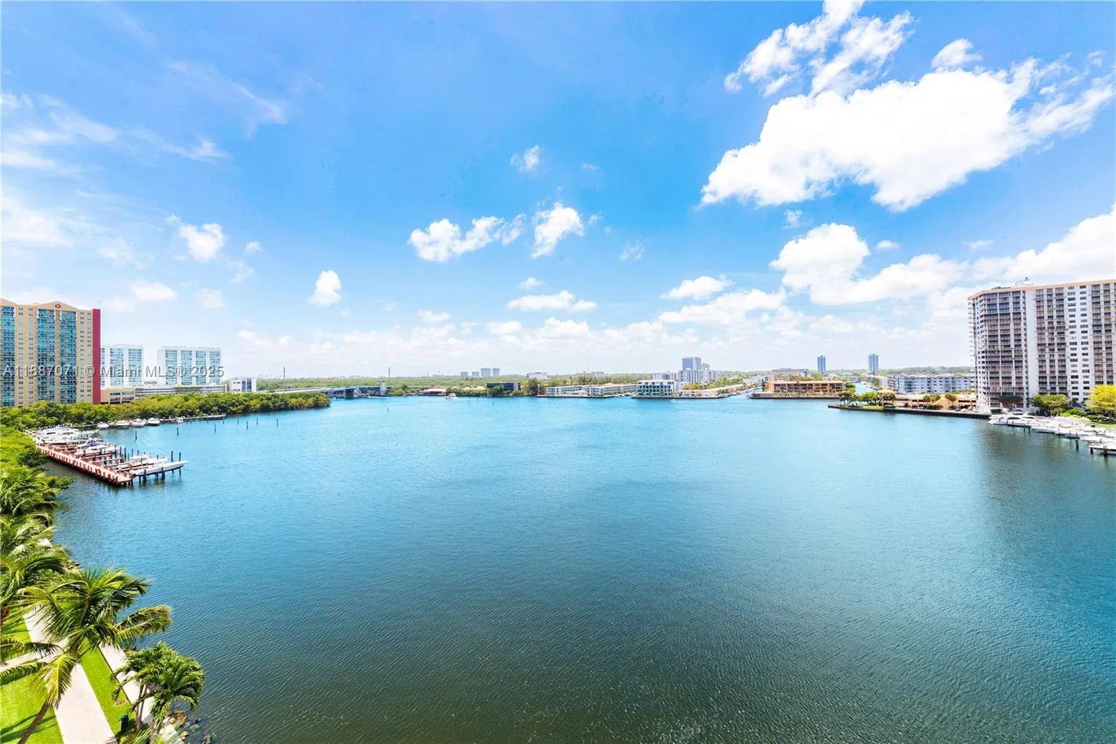 17150 N Bay Rd, #2905