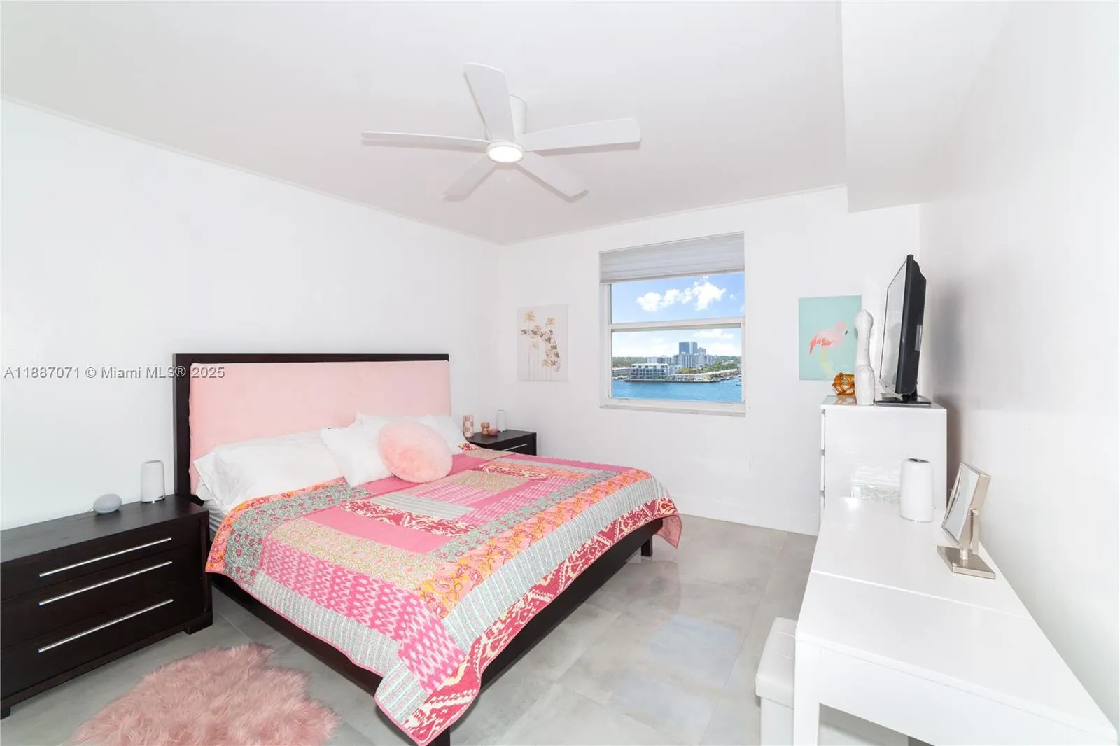17150 N Bay Rd, #2905