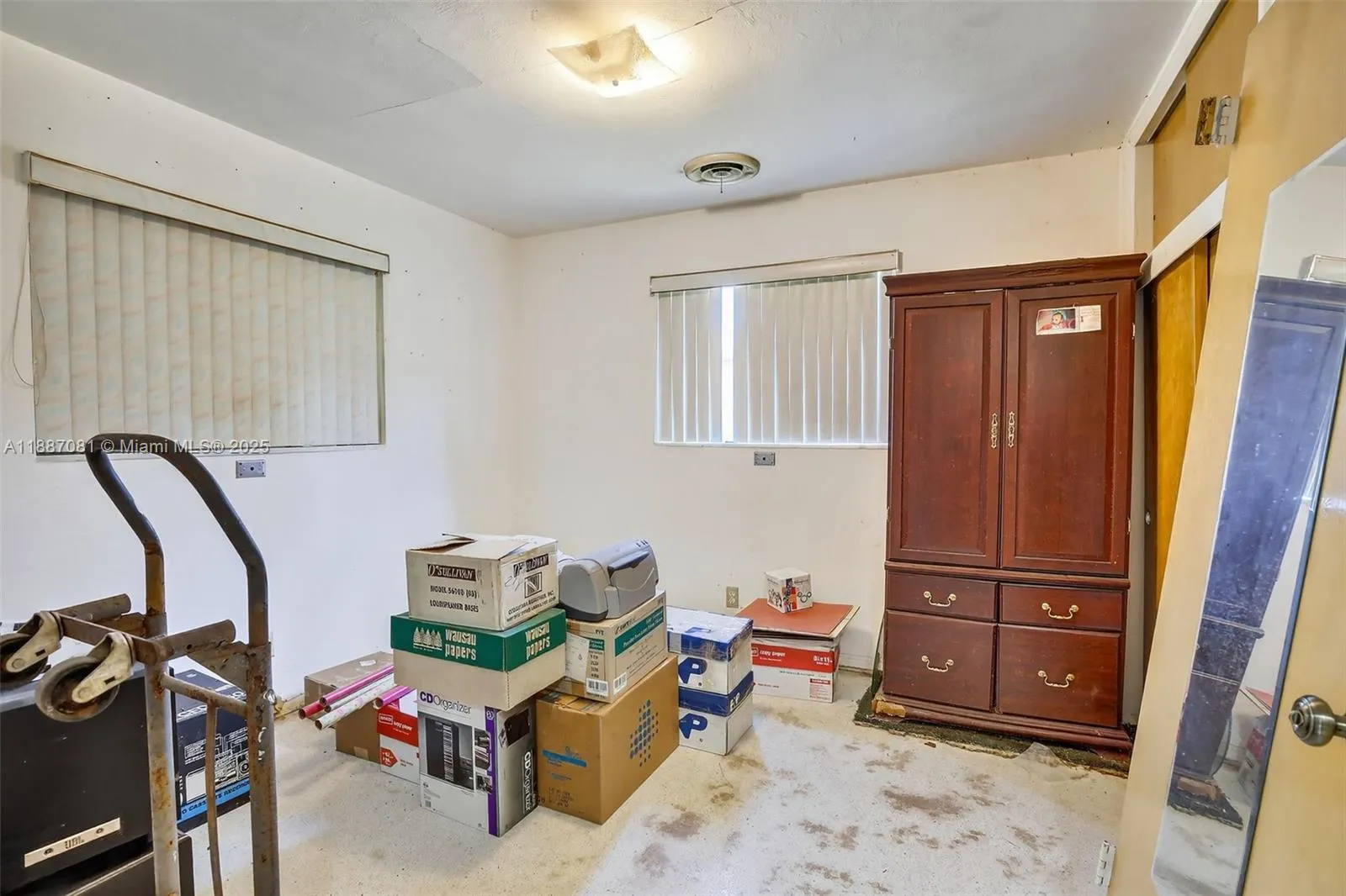4315 W Park Rd