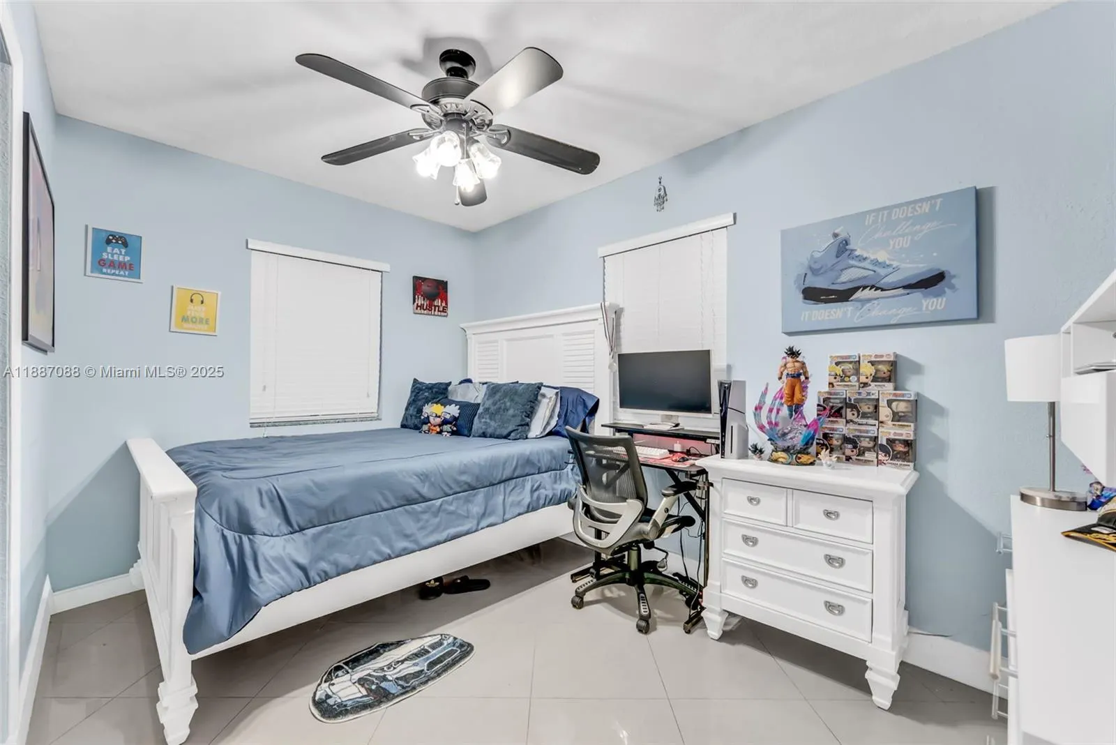 1116 Superior St