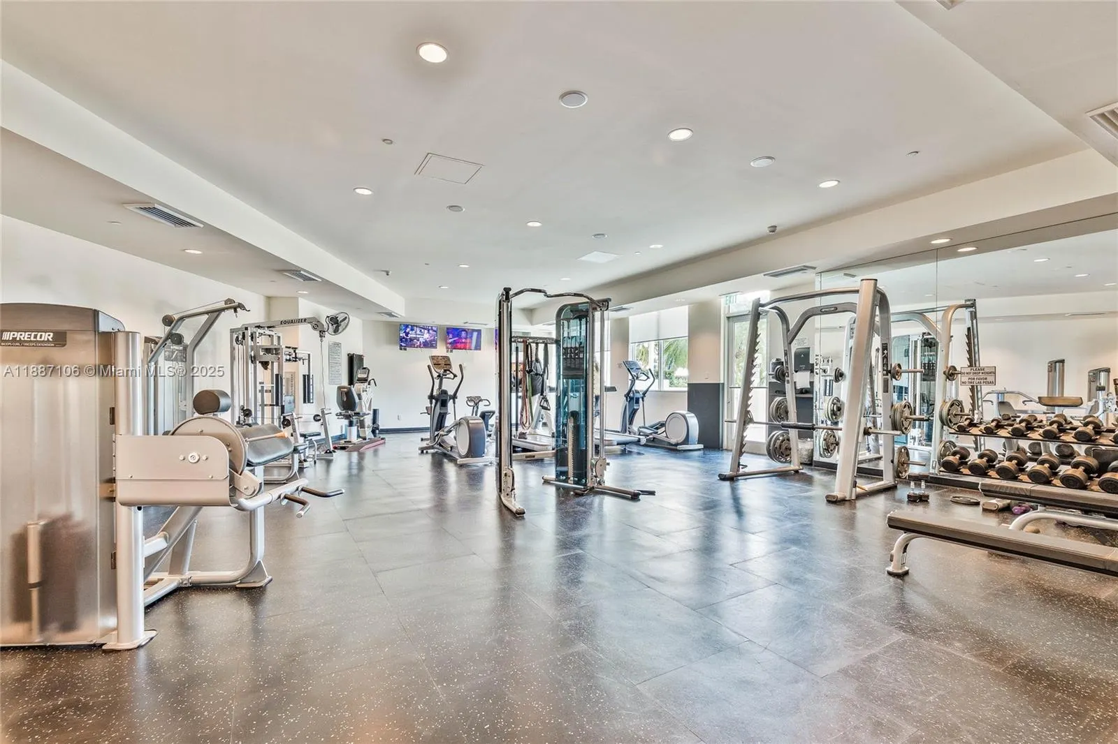 2475 Brickell Ave, #2702