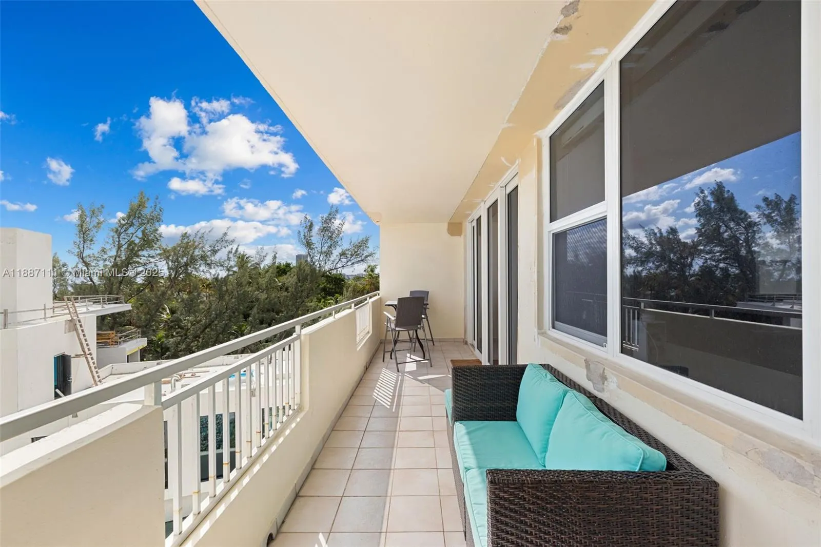 3180 S Ocean Dr, #516