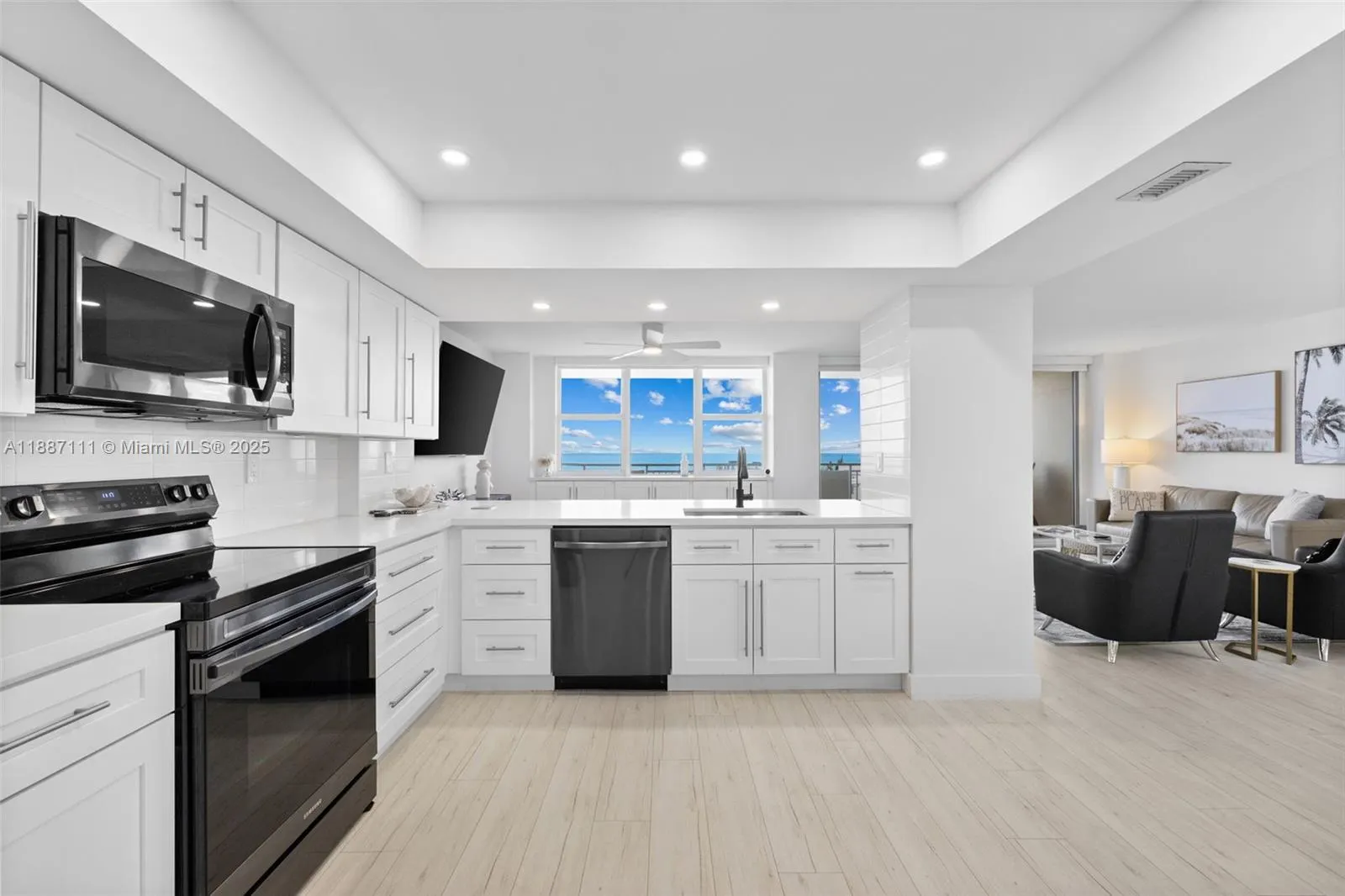 3180 S Ocean Dr, #516