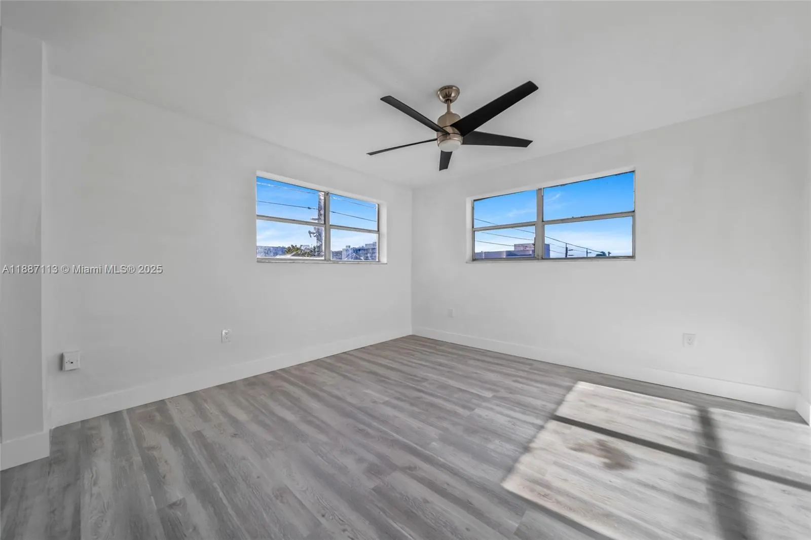910 Jefferson Ave, #4A