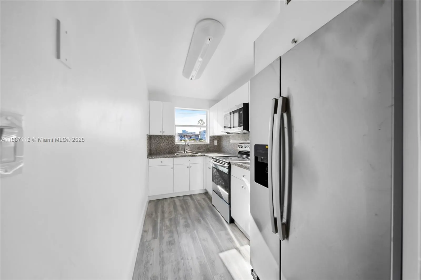 910 Jefferson Ave, #4A