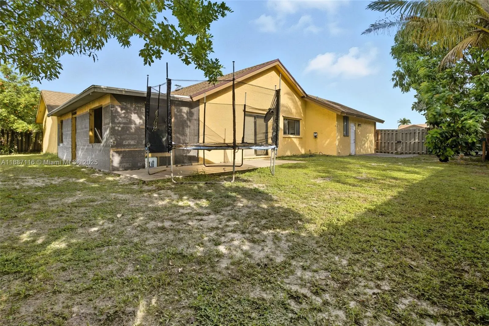 8240 NW 51st Ct