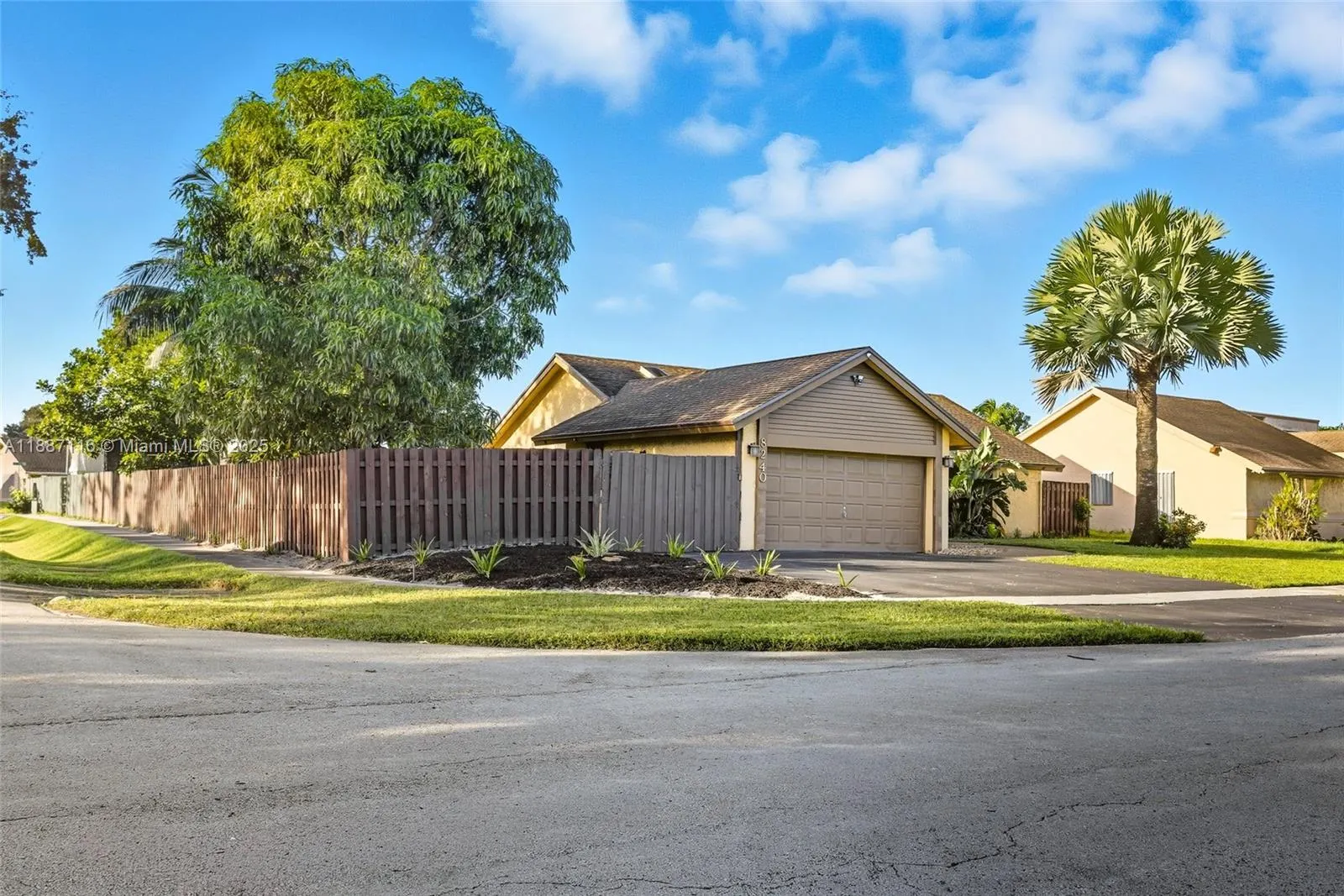8240 NW 51st Ct