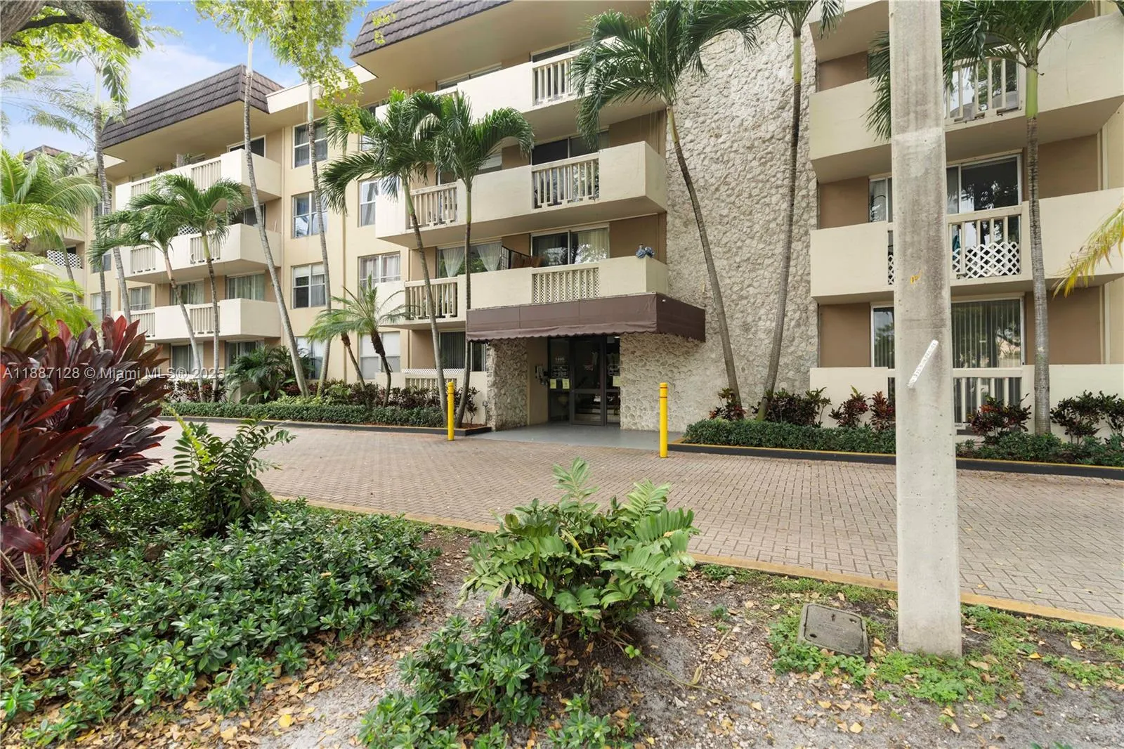 1800 Sans Souci Blvd, #132
