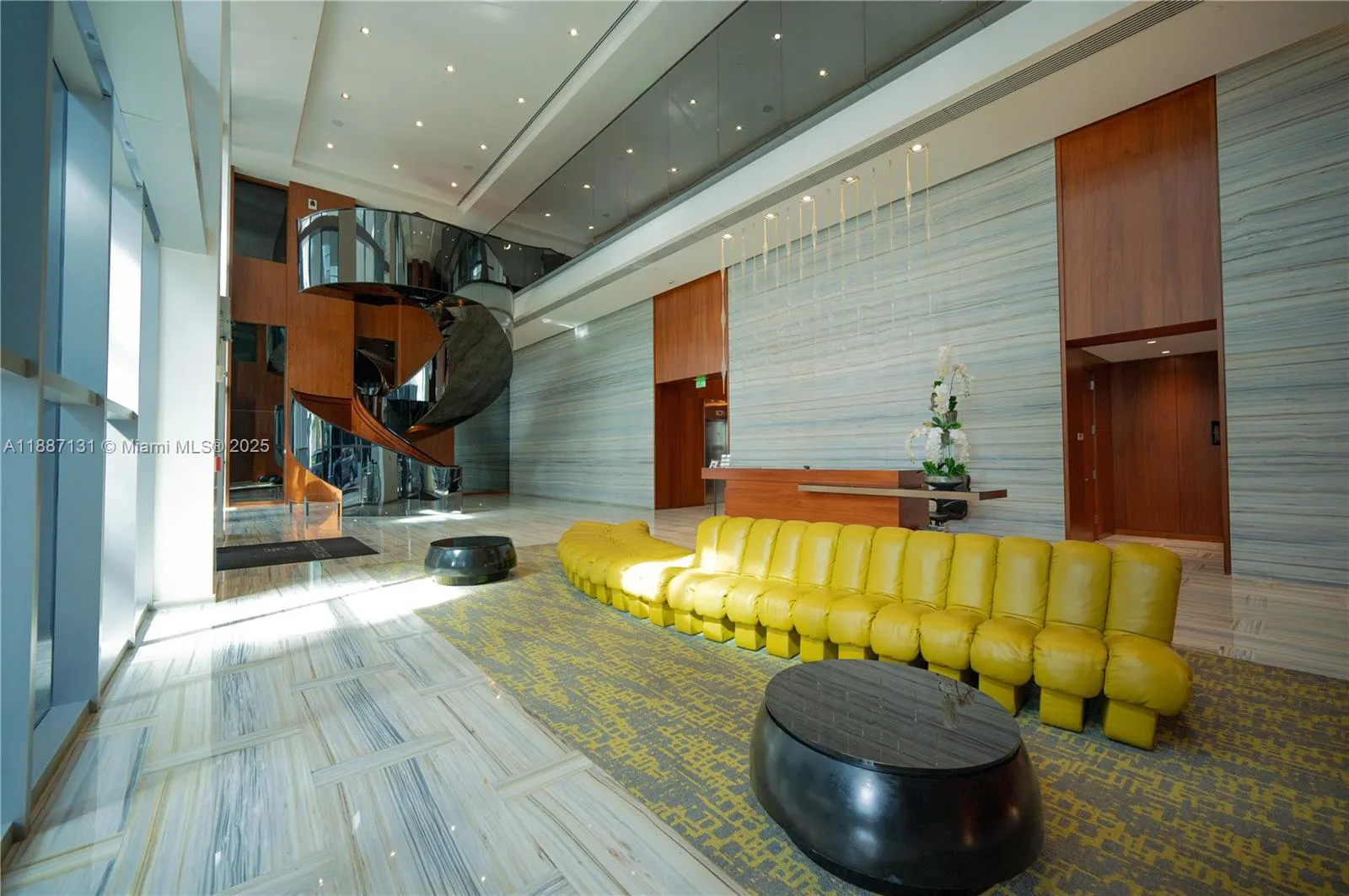 1300 Brickell Bay Dr, #1601
