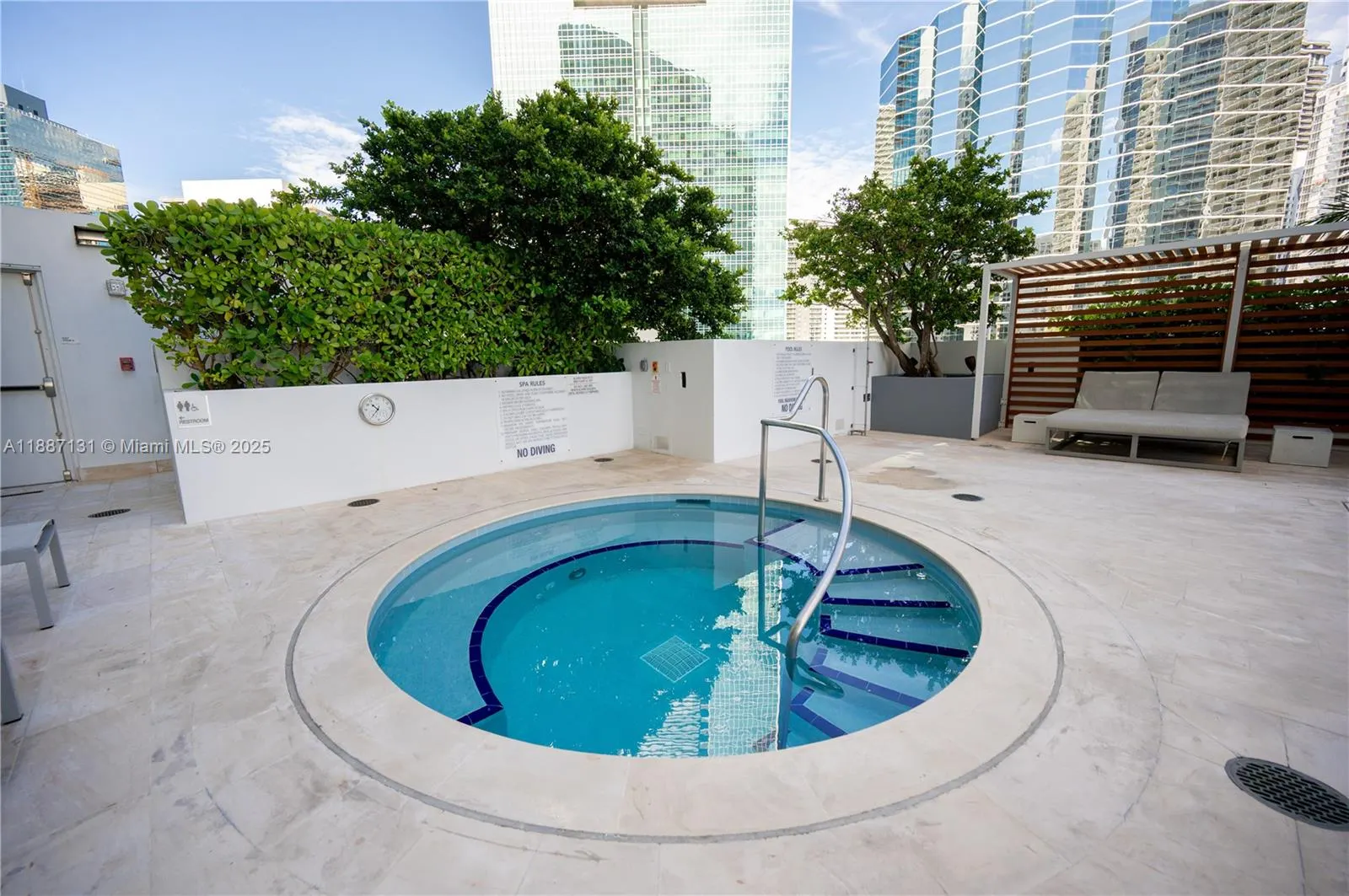 1300 Brickell Bay Dr, #1601