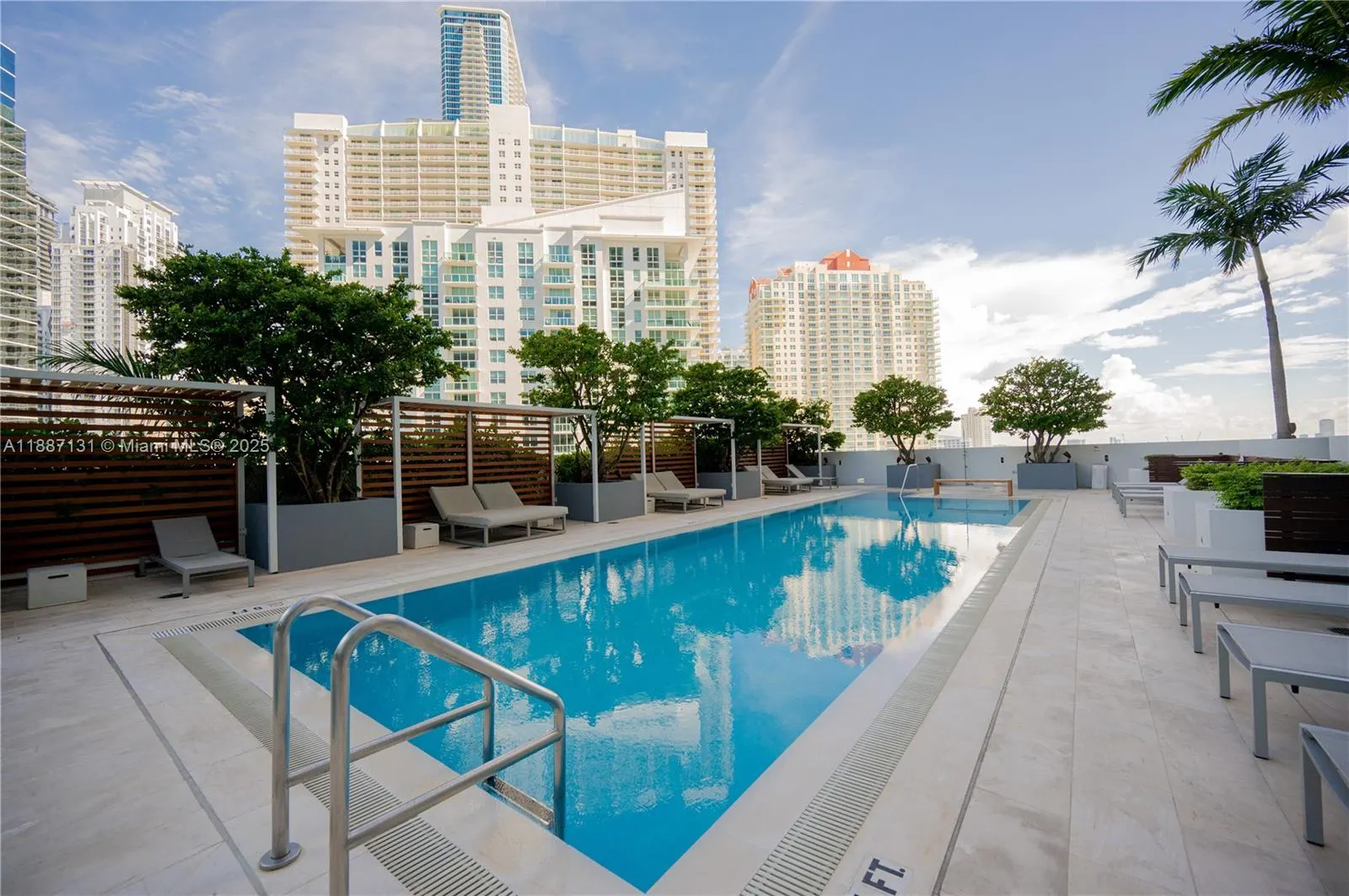 1300 Brickell Bay Dr, #1601