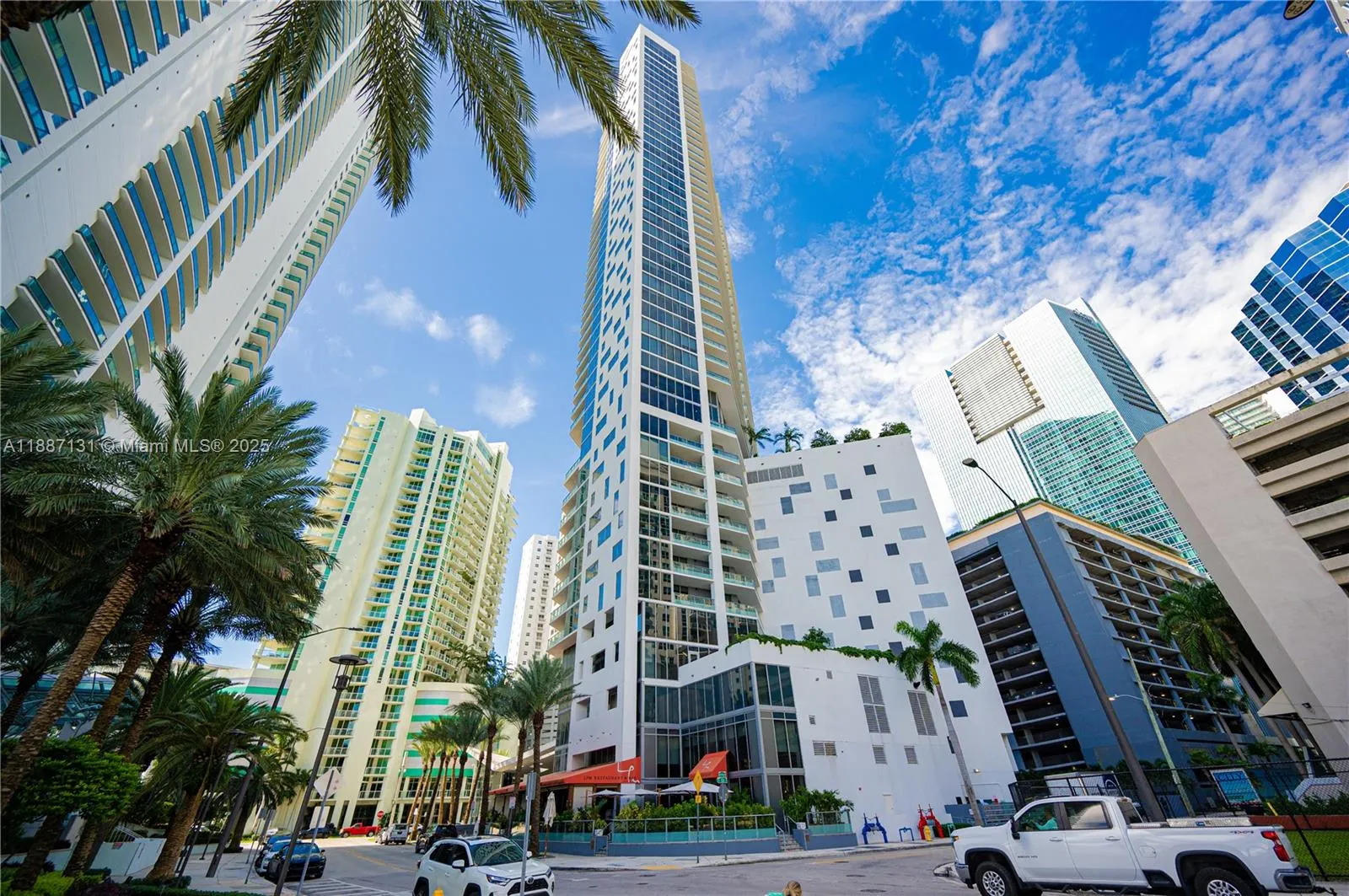 1300 Brickell Bay Dr, #1601