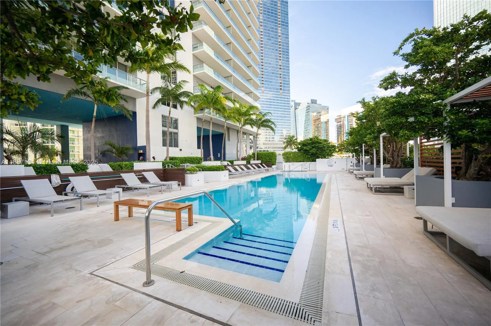 1300 Brickell Bay Dr, #1601