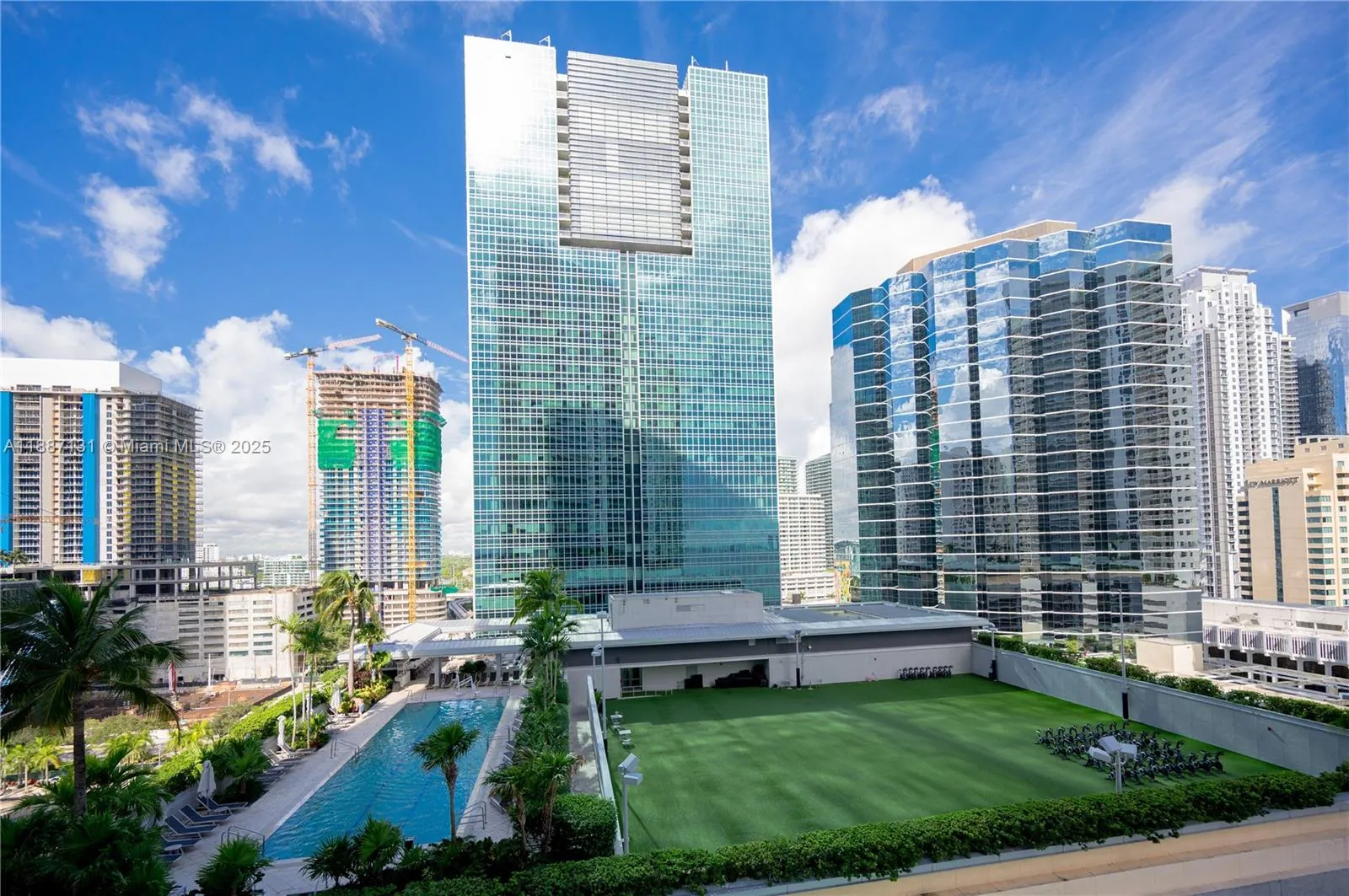 1300 Brickell Bay Dr, #1601