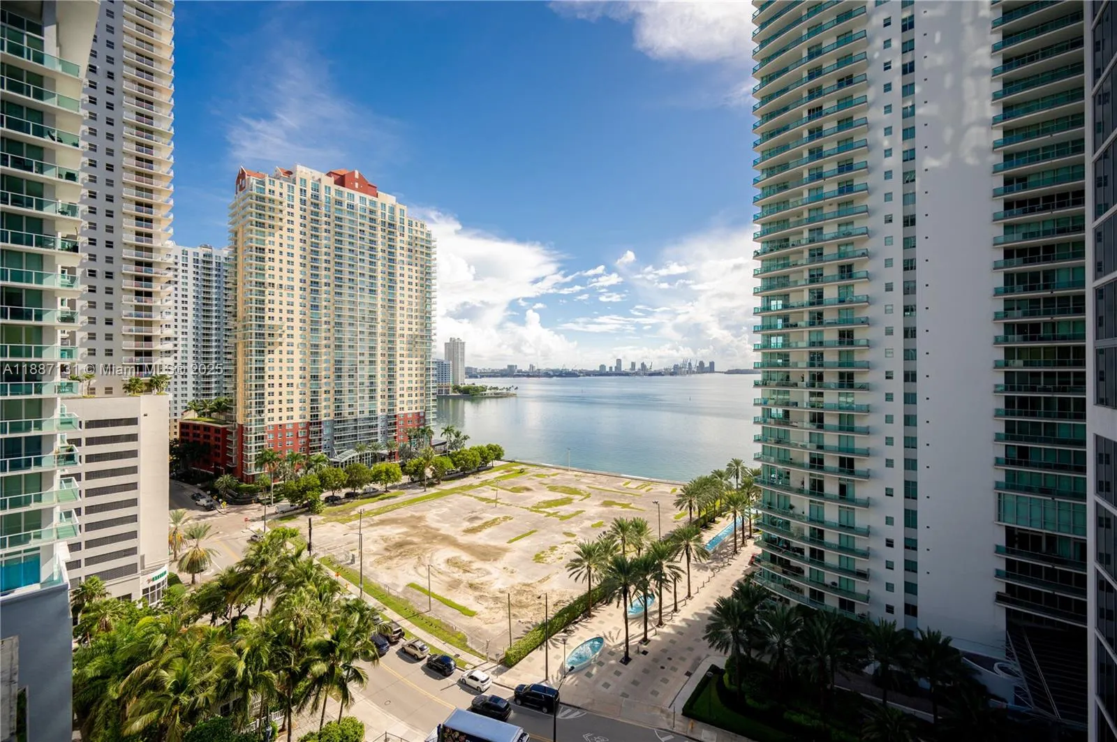 1300 Brickell Bay Dr, #1601