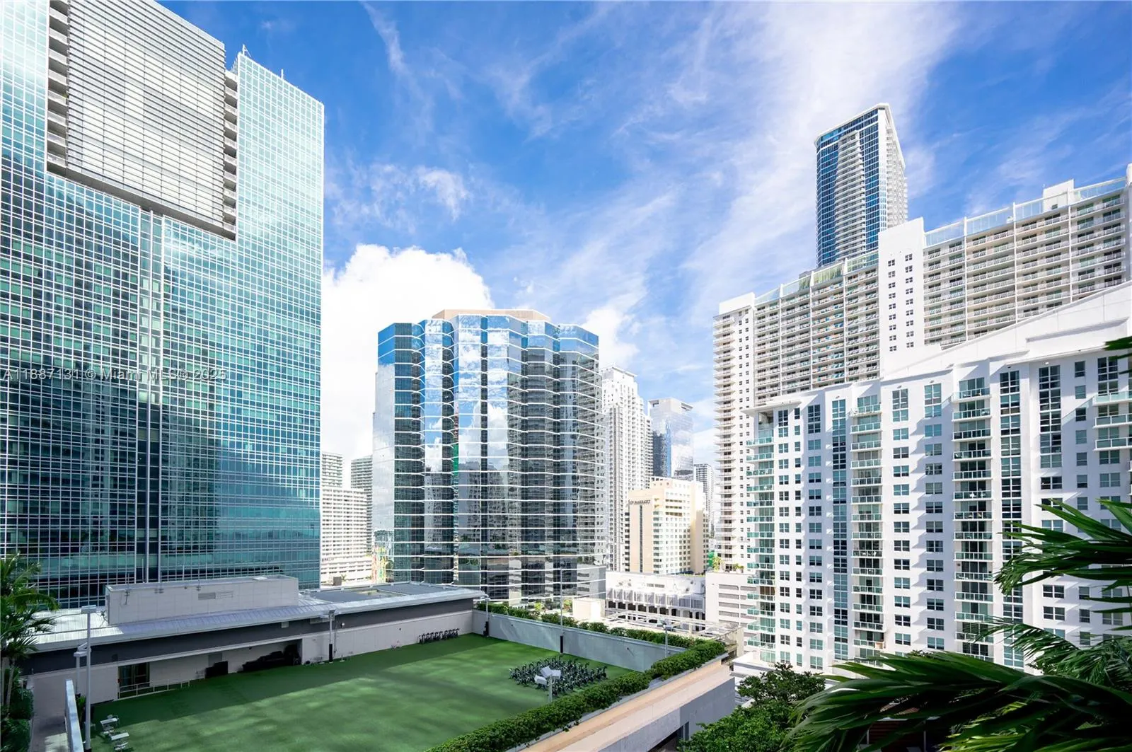 1300 Brickell Bay Dr, #1601
