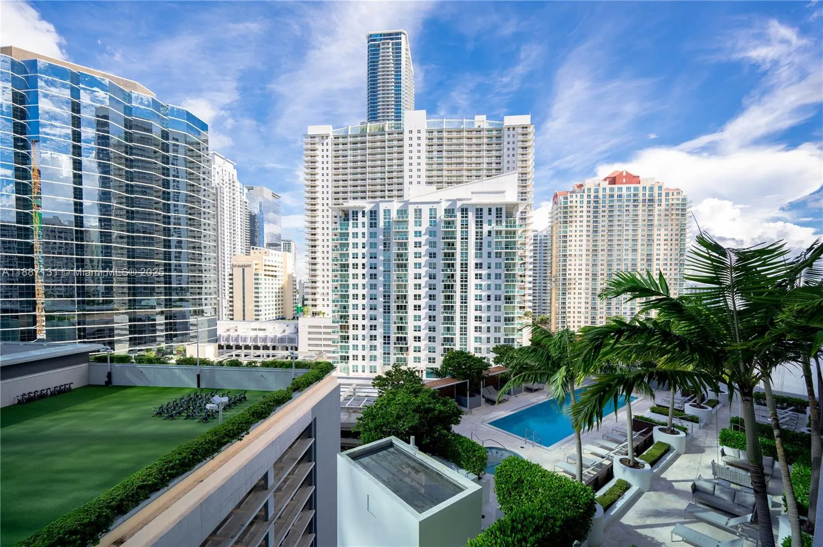 1300 Brickell Bay Dr, #1601
