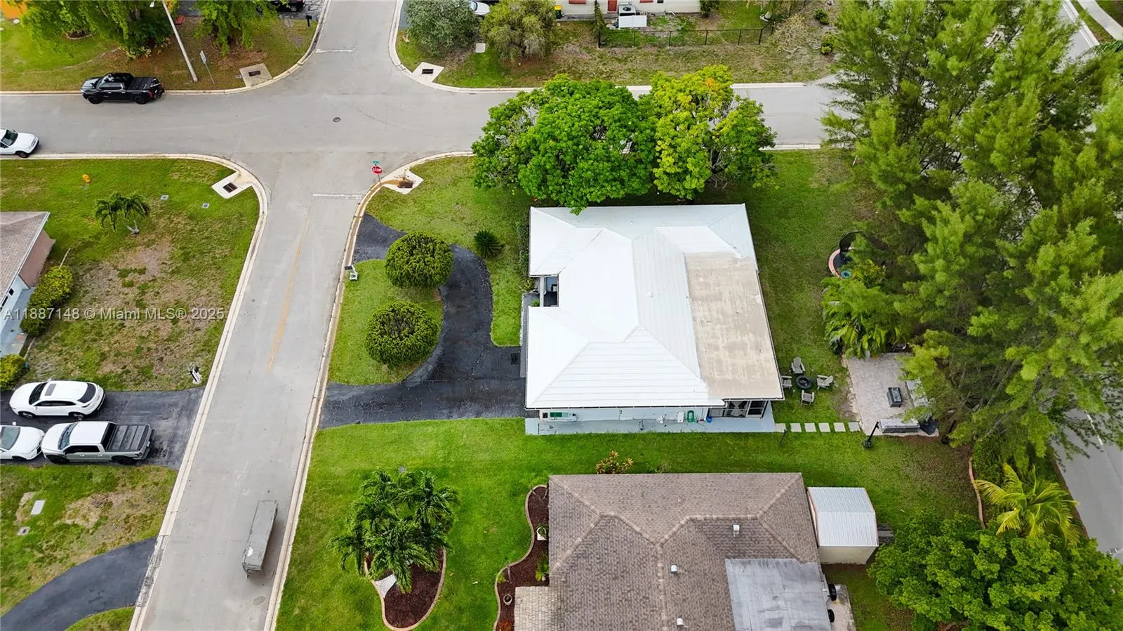 10300 NW 80th Ct