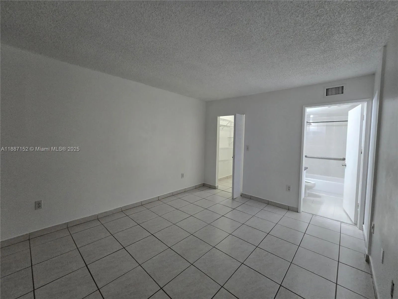 8320 NW 8th St, #2-407