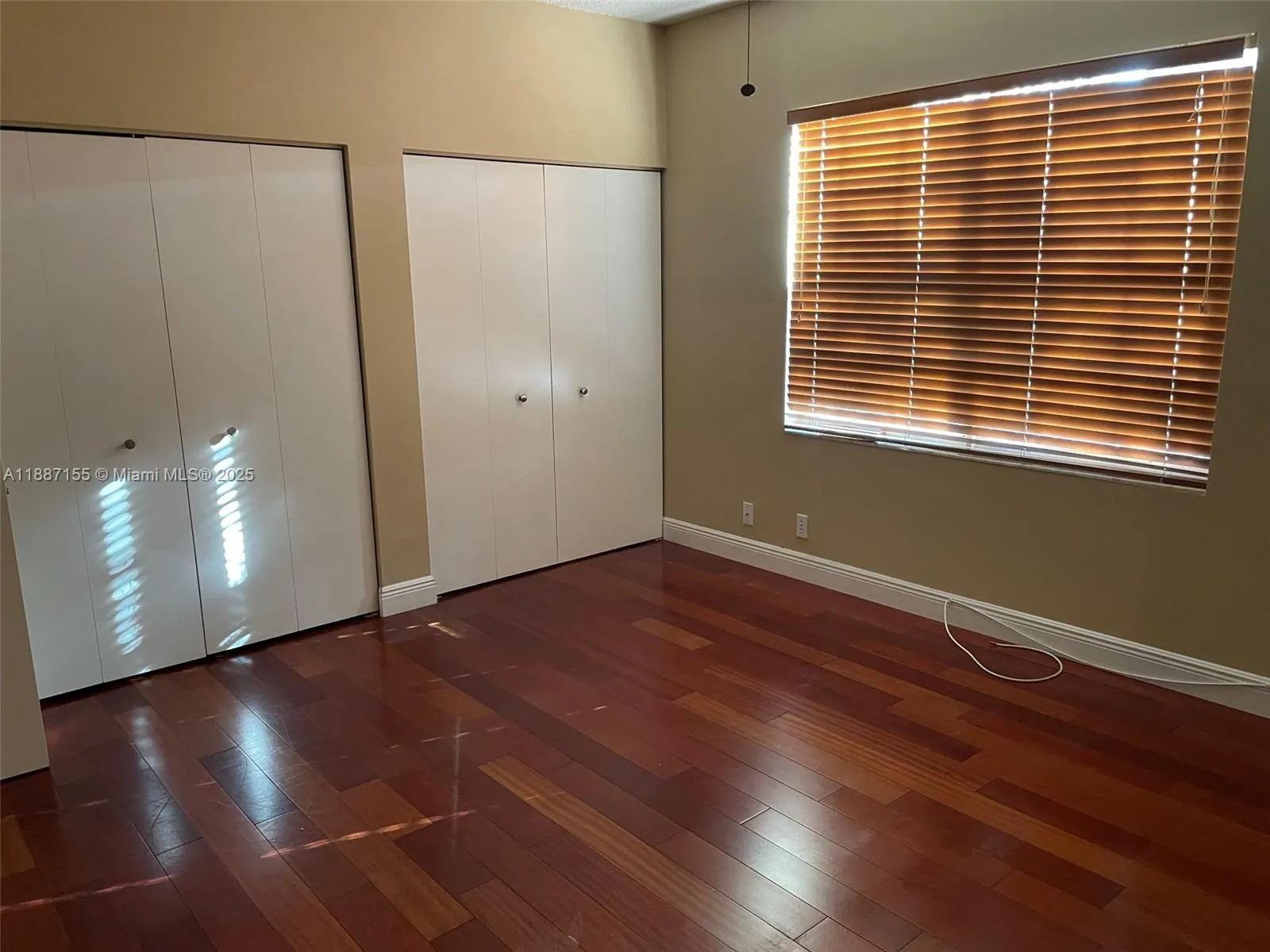 2040 Pompeii Ct, #2040