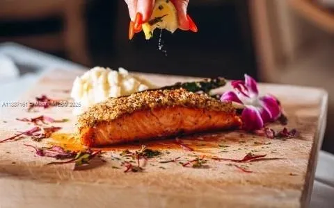 18001 E Collins Ave, #2209