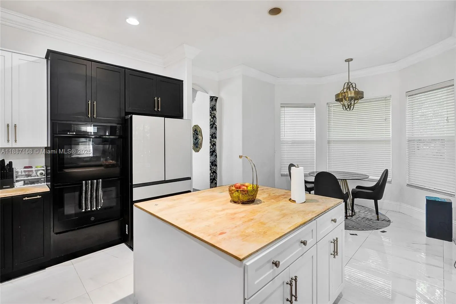 8824 Cobblestone Point Cir