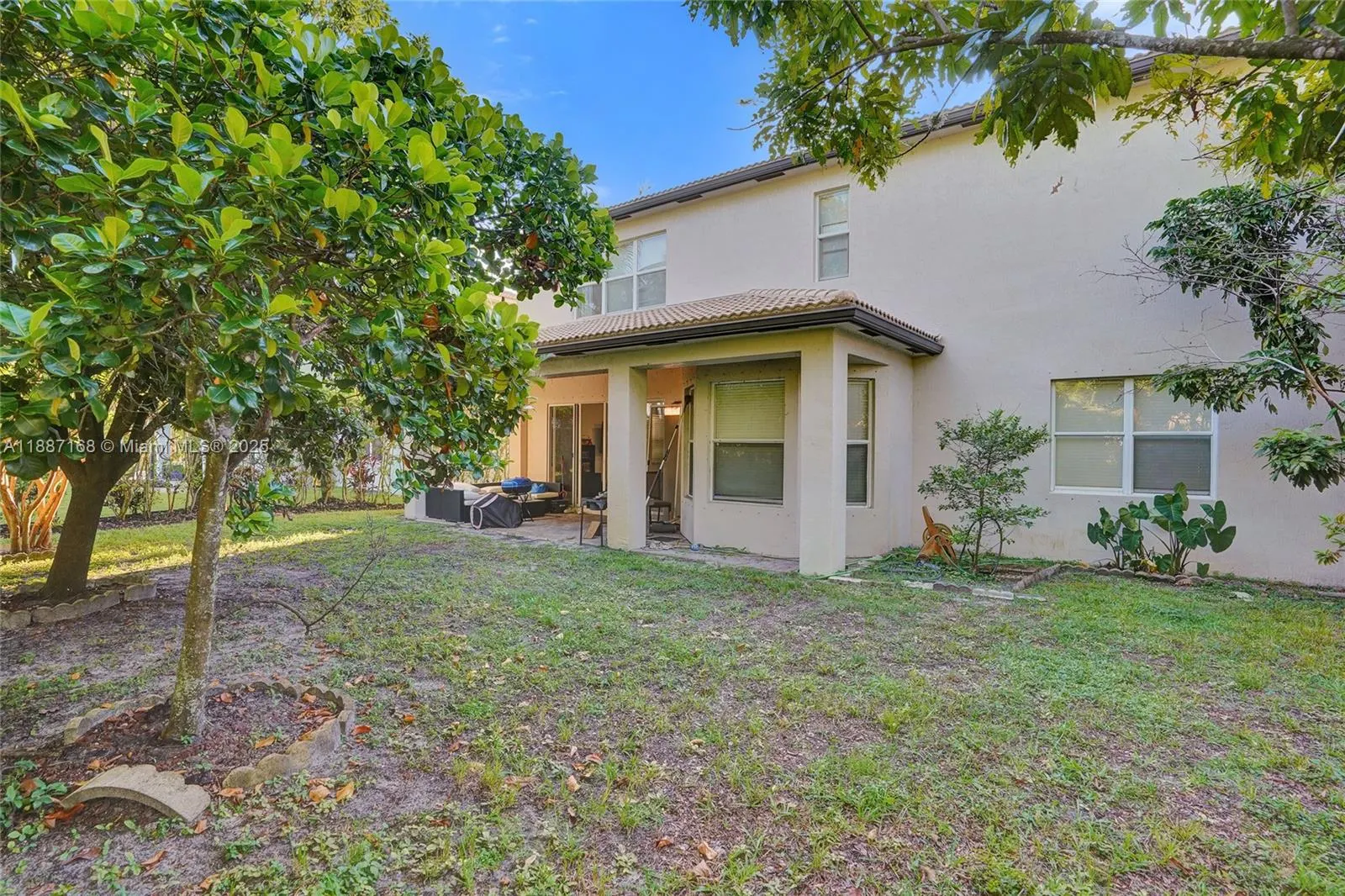 8824 Cobblestone Point Cir