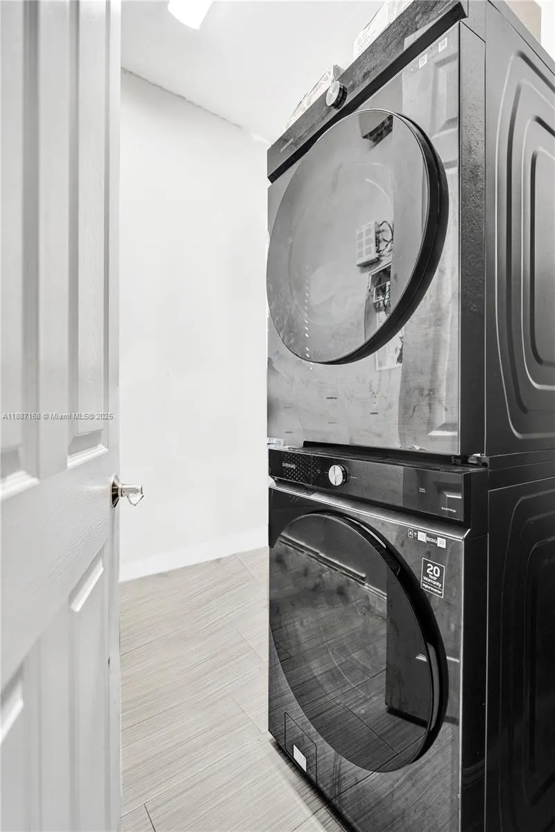 8824 Cobblestone Point Cir