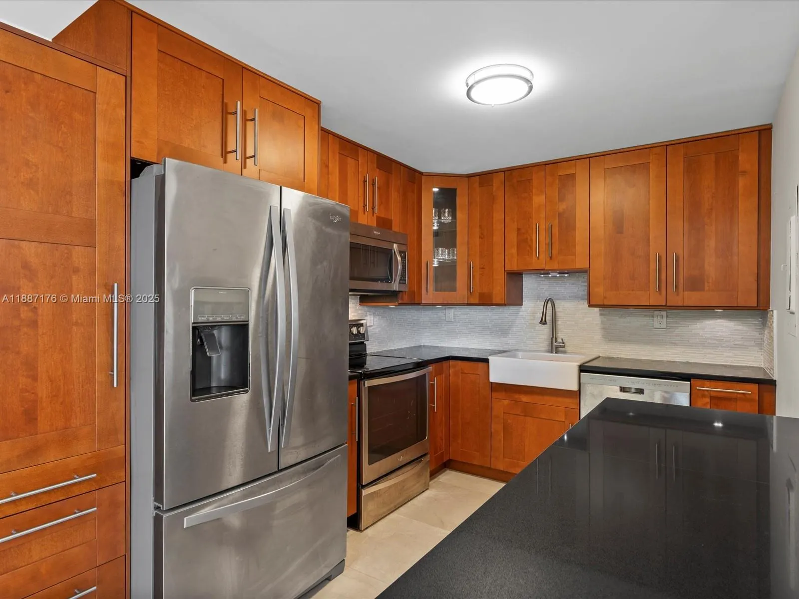 1623 Collins Ave, #215