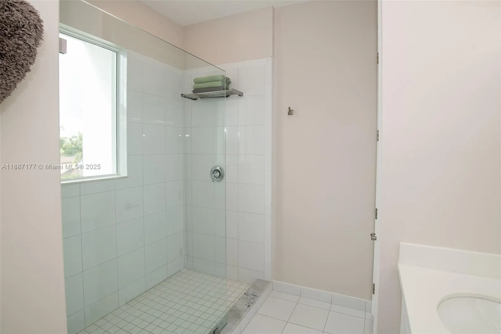 2900 NE 12th Ter, #14