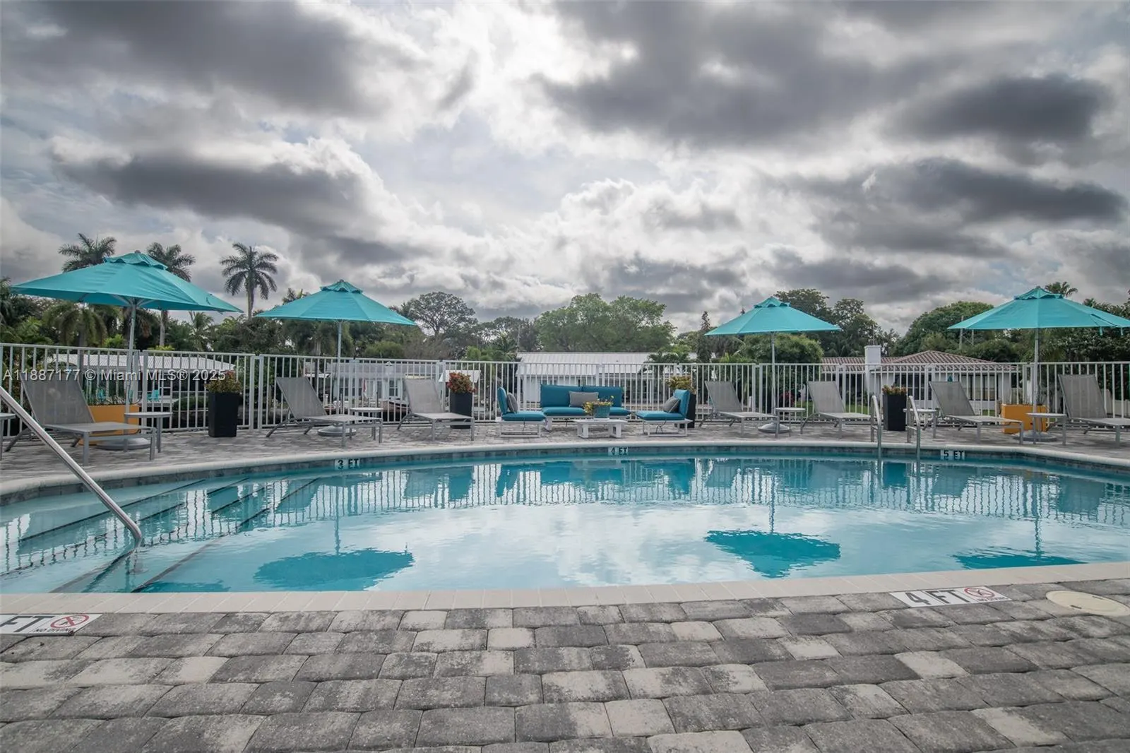 2900 NE 12th Ter, #14