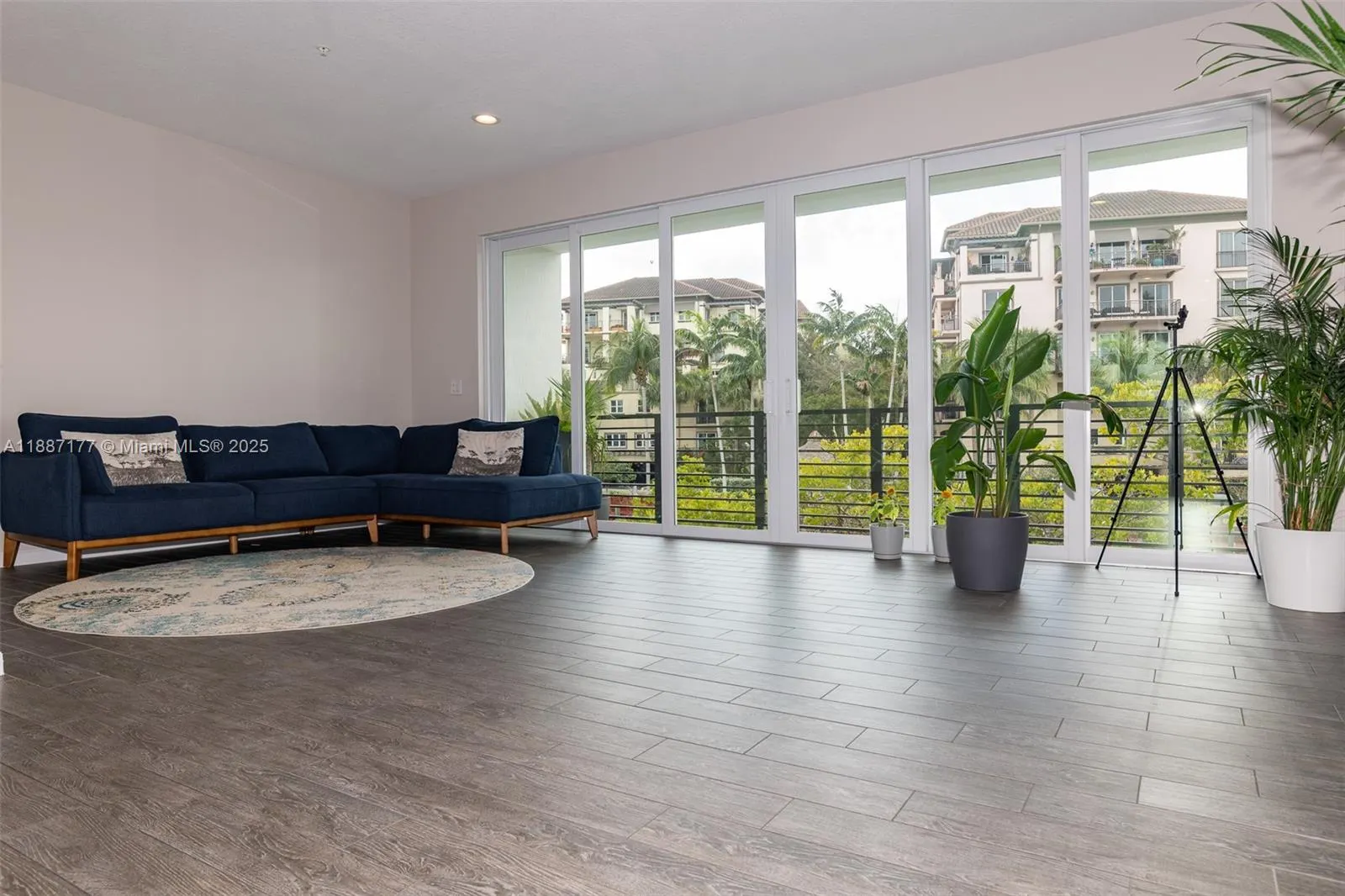 2900 NE 12th Ter, #14