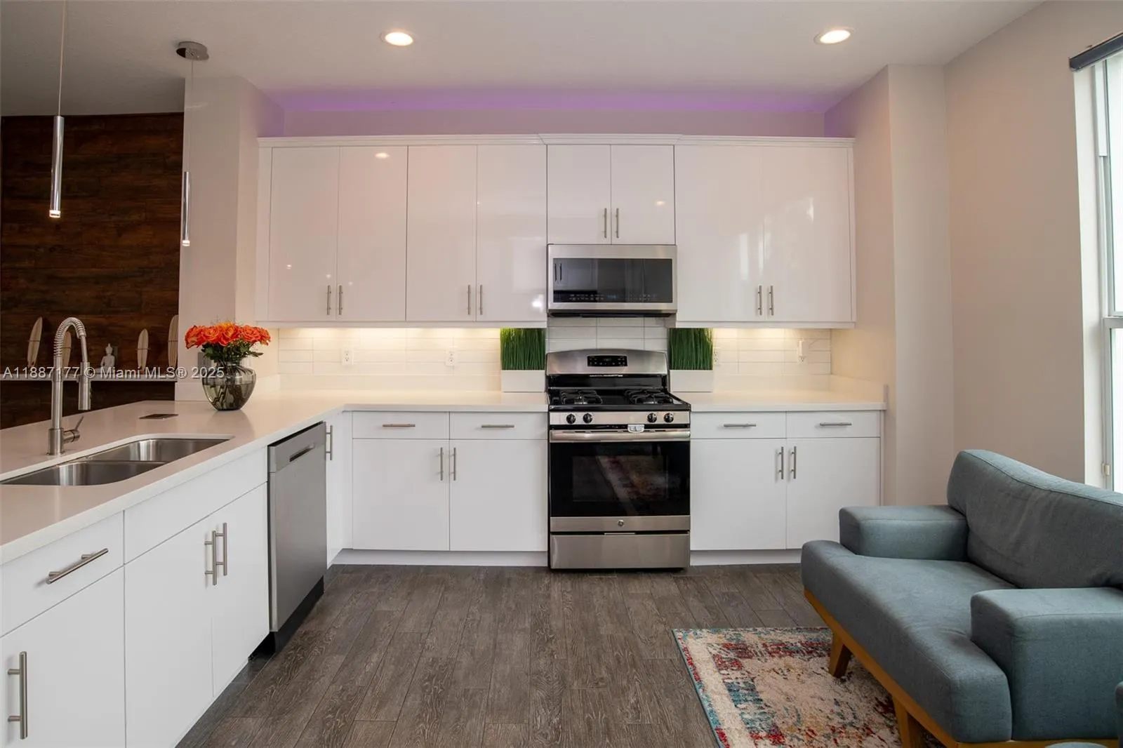 2900 NE 12th Ter, #14