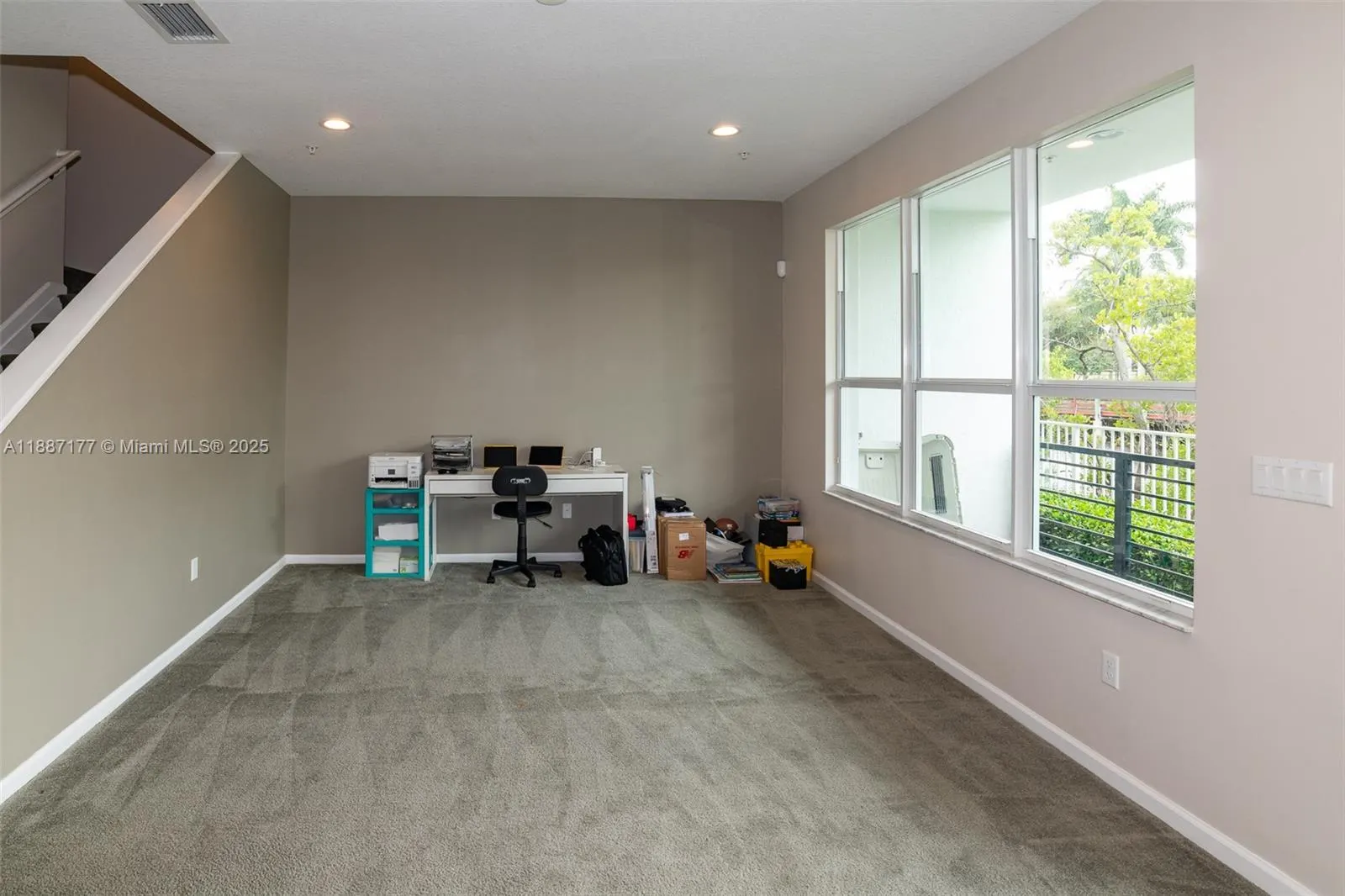 2900 NE 12th Ter, #14