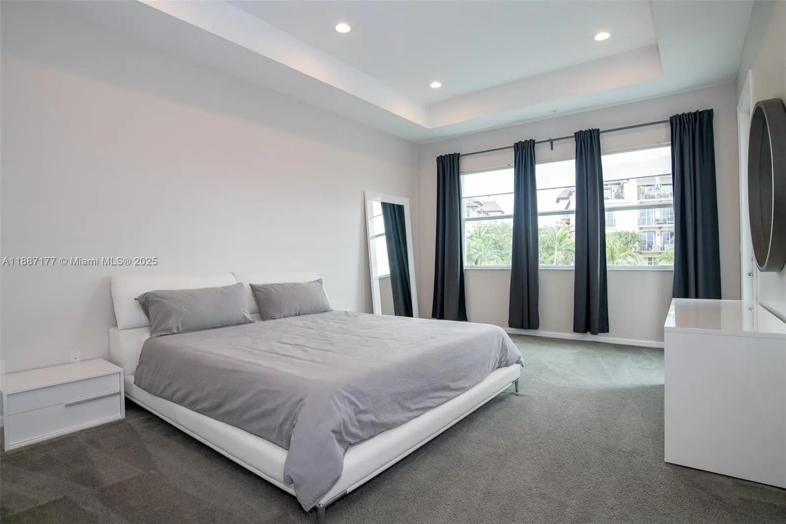2900 NE 12th Ter, #14