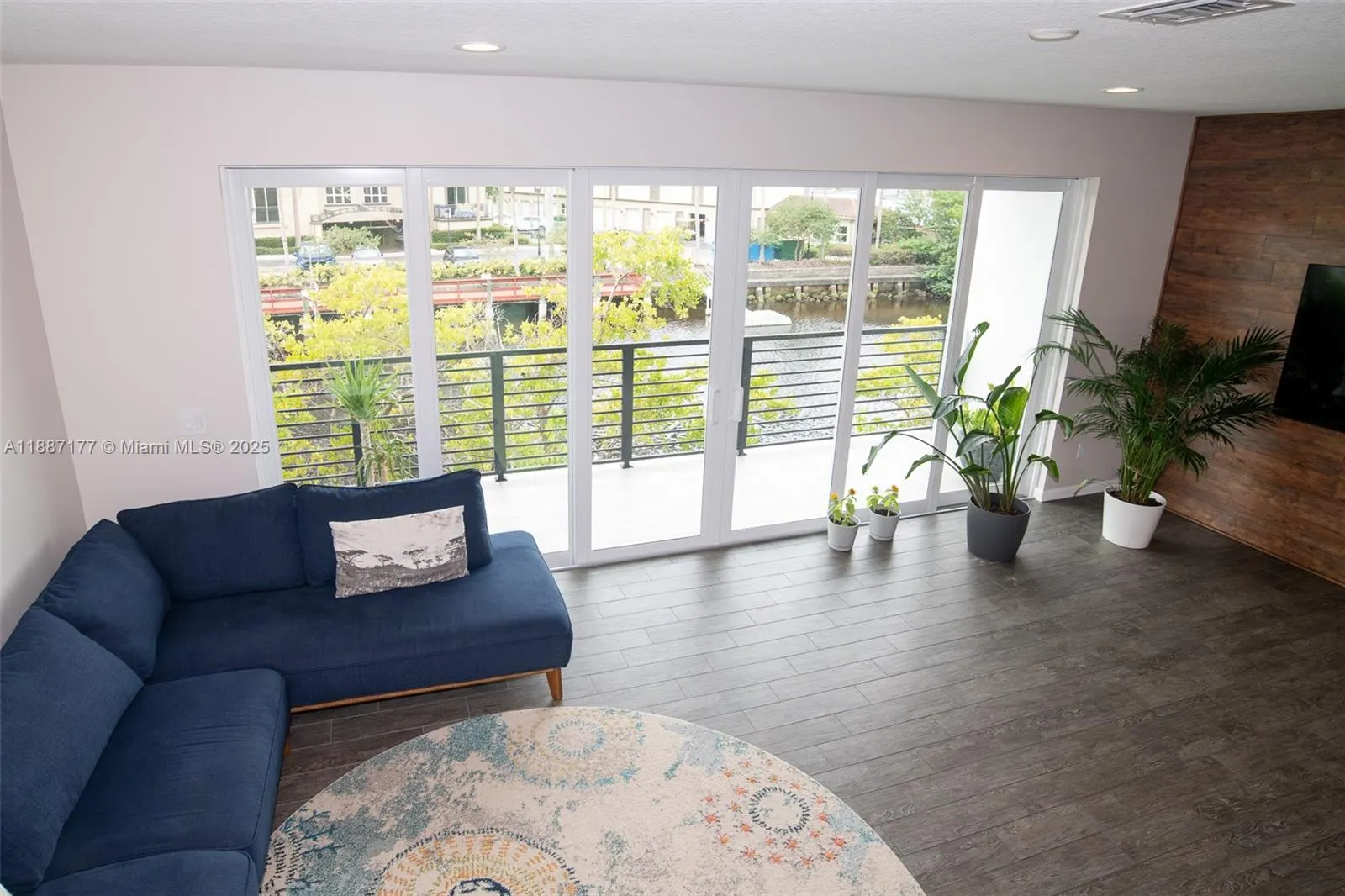 2900 NE 12th Ter, #14