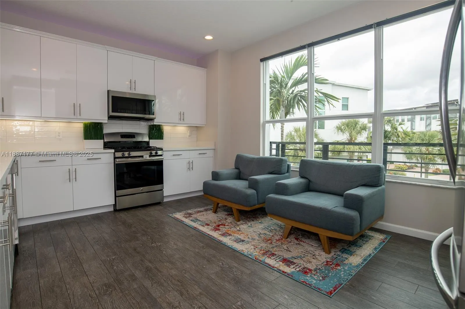2900 NE 12th Ter, #14