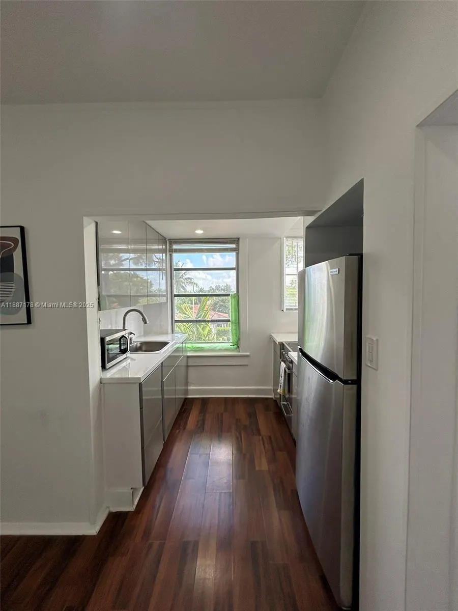 444 Ponce De Leon Blvd