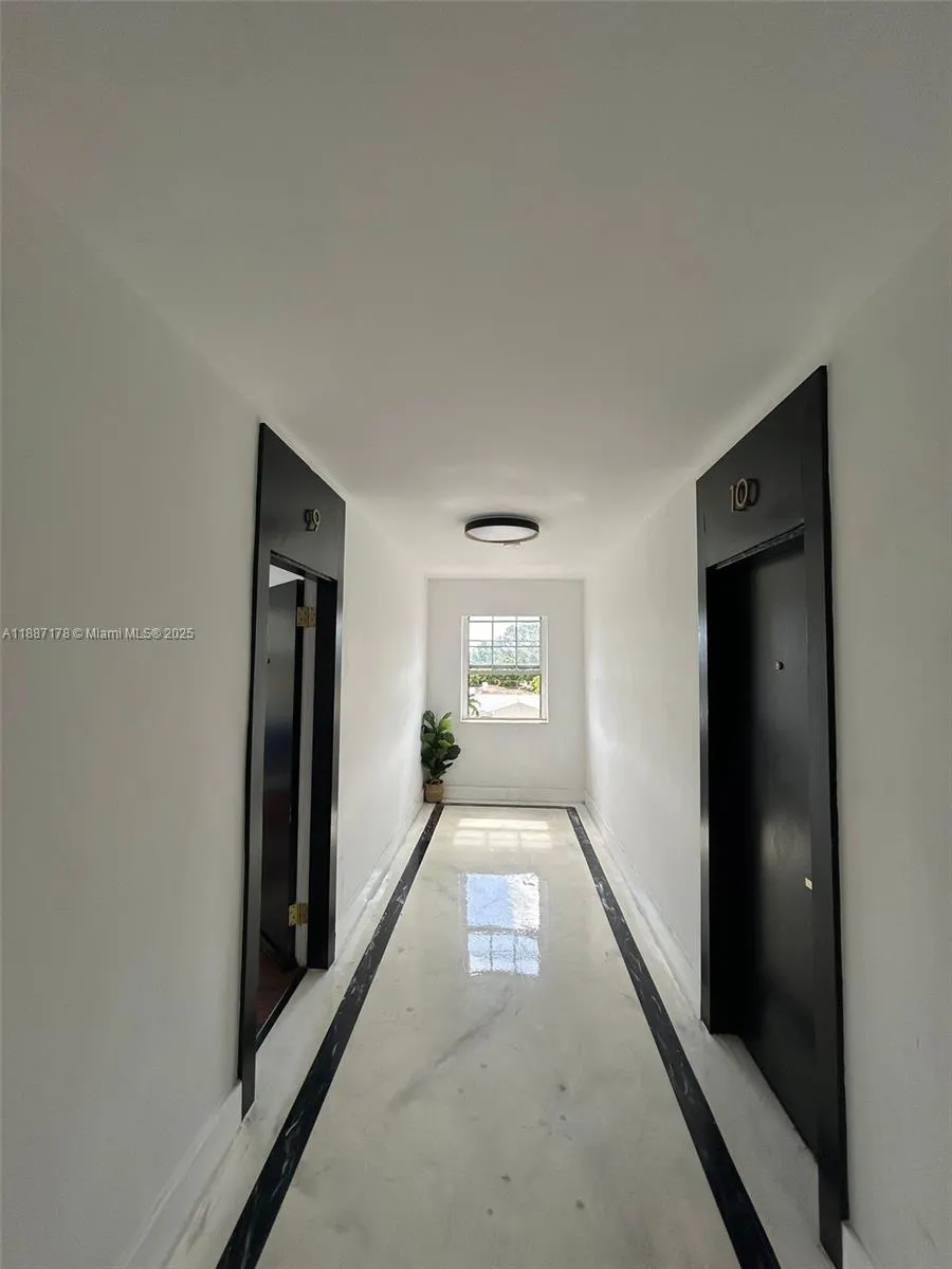 444 Ponce De Leon Blvd