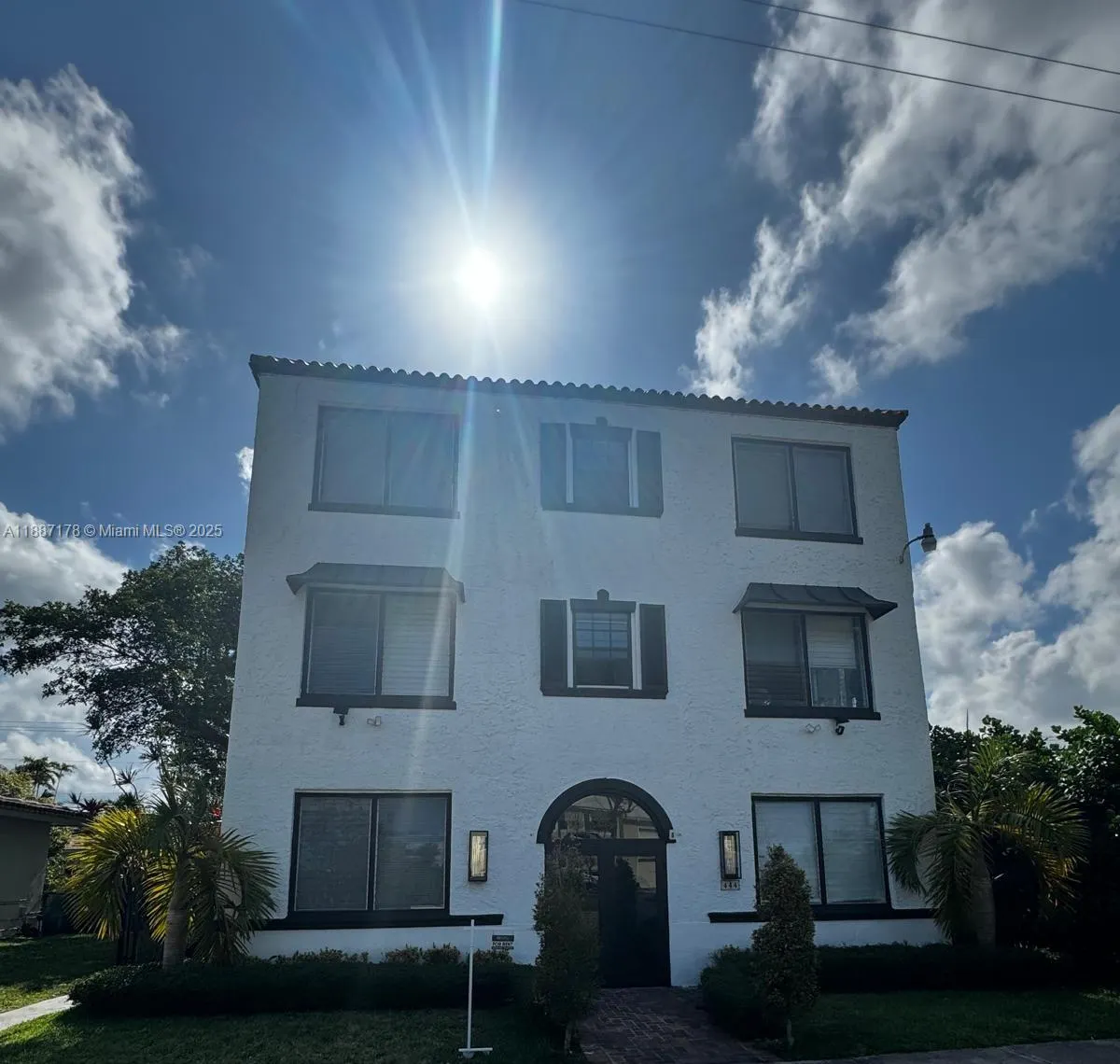 444 Ponce De Leon Blvd