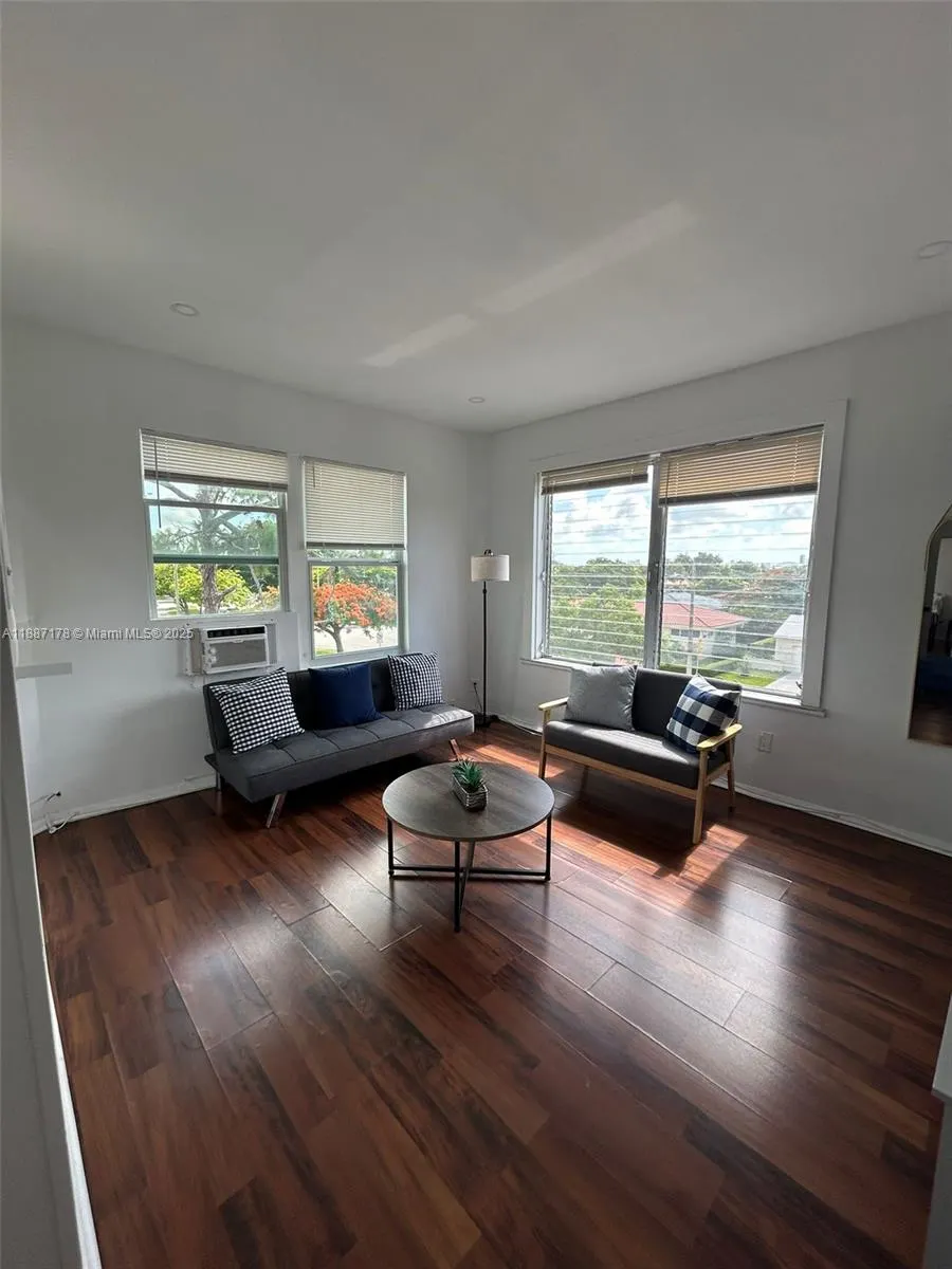 444 Ponce De Leon Blvd