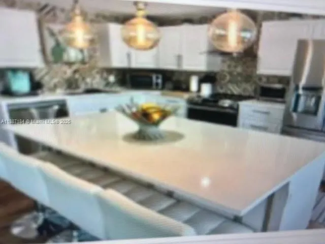 4477 Sandpine Cir