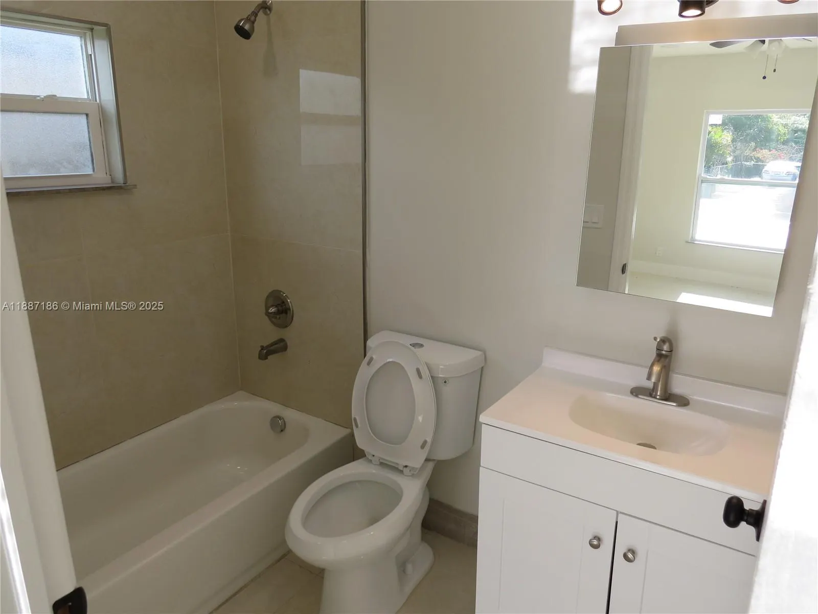 1671 SW 44th Ter, #2