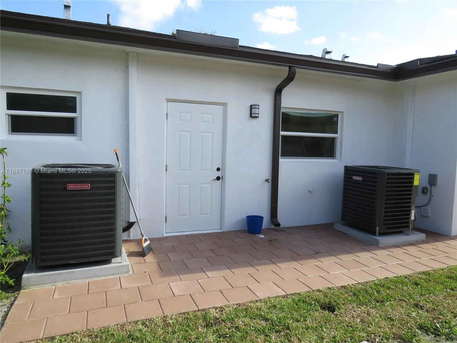 1671 SW 44th Ter, #2