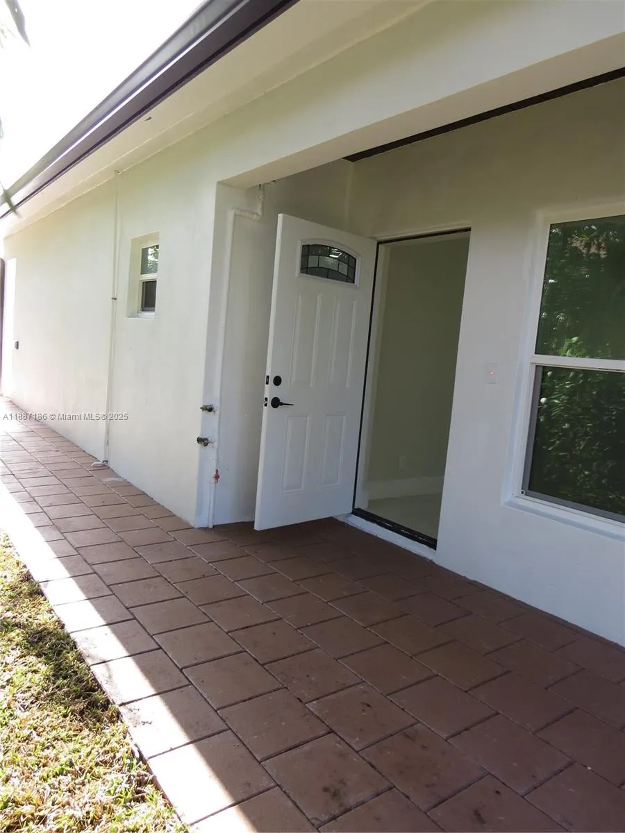 1671 SW 44th Ter, #2