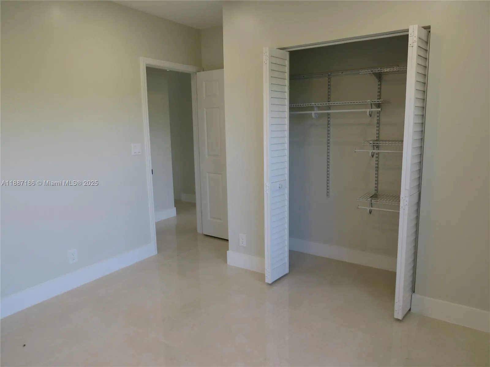 1671 SW 44th Ter, #2